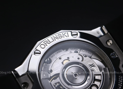 phan-biet-hublot-that-gia.png